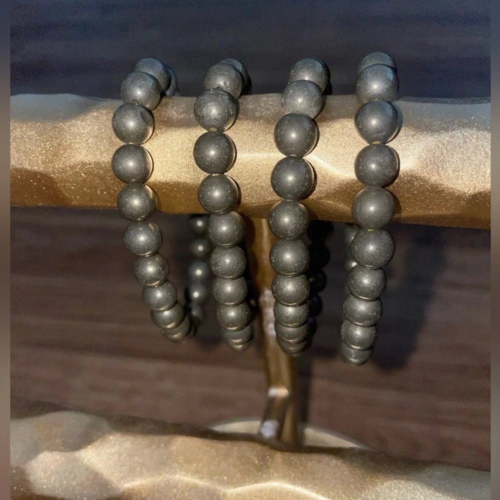 Pyrite 8mm bracelet - Picture 2 of 3
